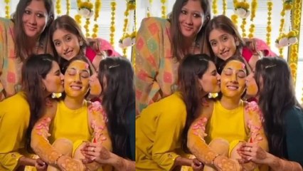 Tải video: Rahul Vaidya & Disha Wedding: सहेलियों से Haldi लगवाकर रो पड़ी Disha Parmar| FilmiBeat