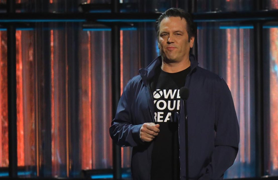 Phil Spencer praises PS5 DualSense controller a...