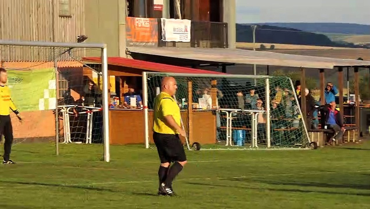 Das 3:2 für Sattenhausen gegen LaSeu II durch Jan Zelmer