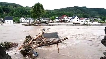 Download Video: Ascienden a 42 los muertos a causa de las inundaciones y las fuertes lluvias en Alemania