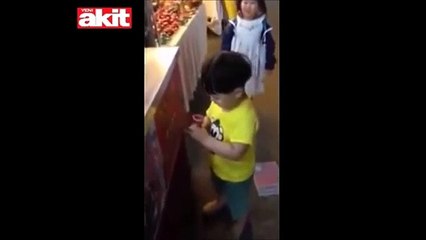 Koreli çocuğun maraş dondurmasıyla imtihanı