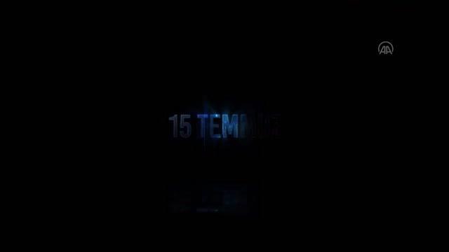 JÖAK Paraşüt Takımı, 15 Temmuz şehitleri ve gazileri için özel atlayış yaptı