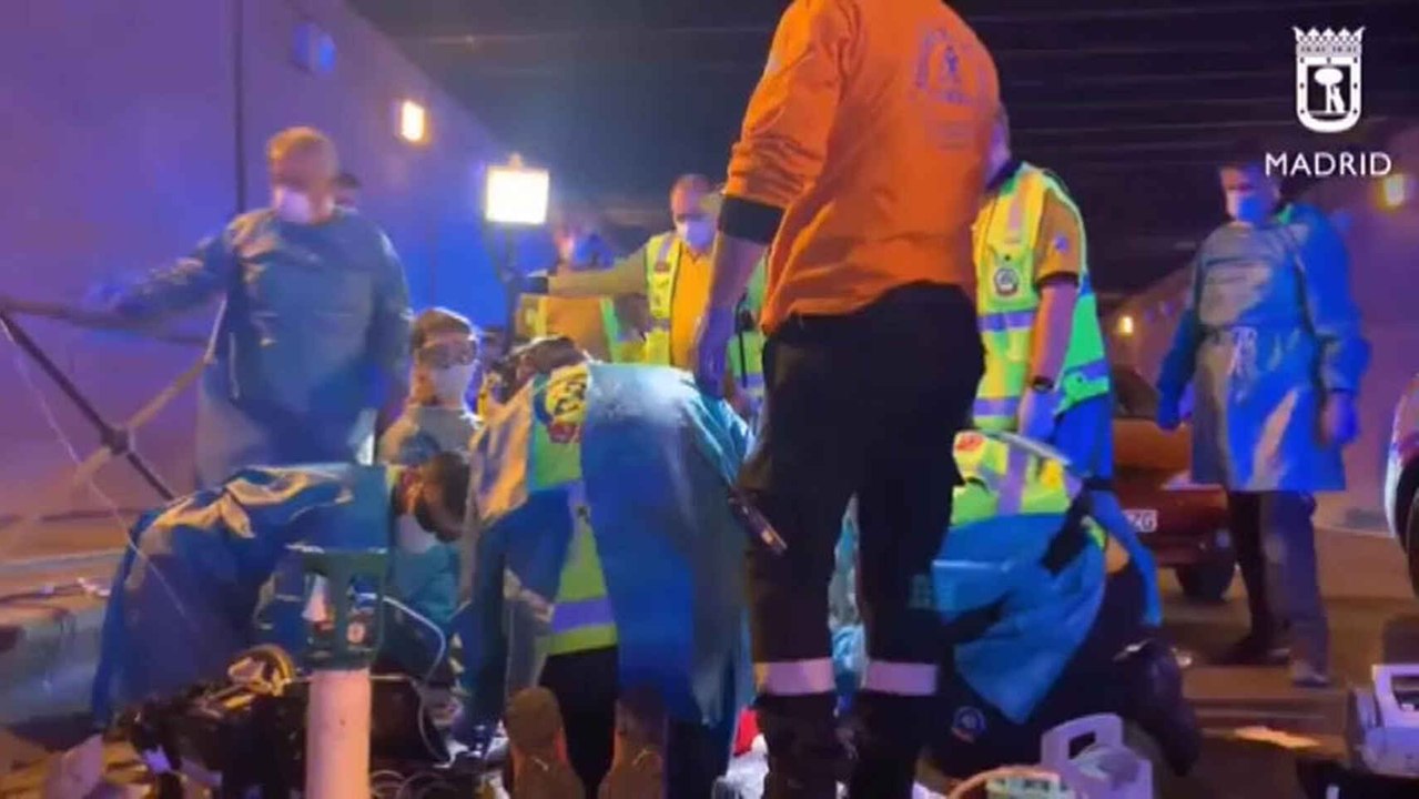 Fallece un joven de 18 años al recibir cuatro puñaladas cuando caminaba por un túnel del centro de Madrid