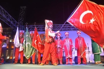 15 TEMMUZ DEMOKRASİ VE MİLLİ BİRLİK GÜNÜ KONAK MEYDAN'DA KUTLANDI