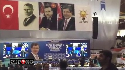 İzmir'de Başbakan Davutoğlu'na özel beste