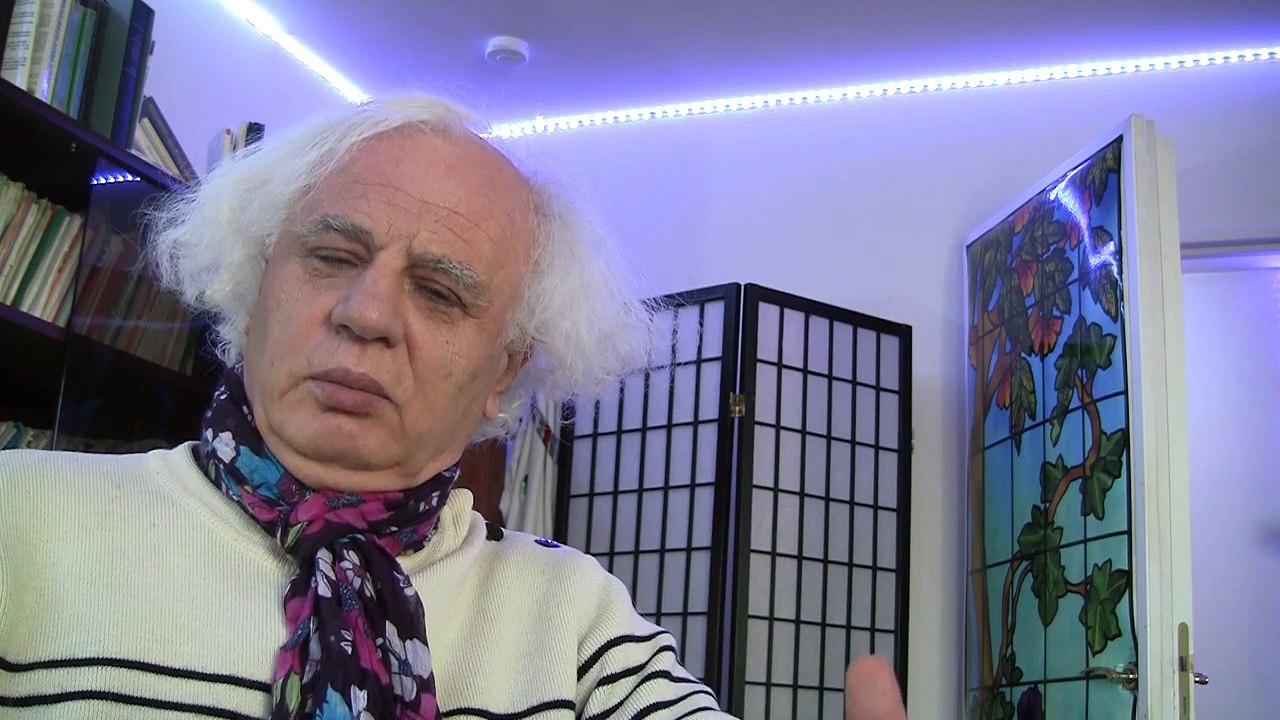 47. LA GRAND MERE ET LA SOURIS et un billet d avion pour les EMIRATS !!! (2)