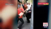 Golpean a policías por encadenar una motocicleta en centro CDMX