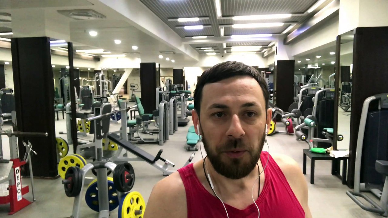Fitness in Siberia❄️. The Fitness Club for $33 a month with Olympic-size Swimming Pool. 061021_3298