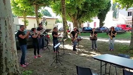 19e étape du Tour de France : Les Matchottes mettent l'ambiance à Villandraut