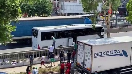 Otobüs kaza yaptı, turistler camdan atladı