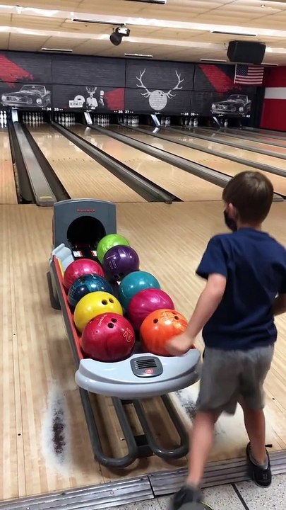2020 05 16 13 25 00 Bowling