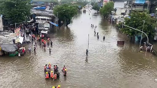Inde: inondations à Bombay après de fortes pluies de mousson