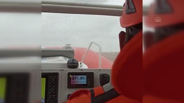 Son dakika haberleri: Endonezya'da şiddetli fırtınada birçok tekne alabora oldu: 9 ölü