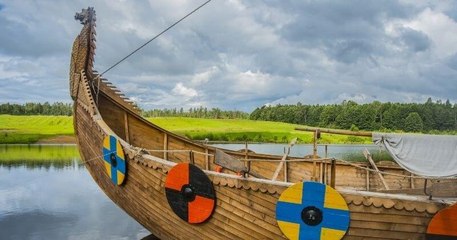 À bord d'un drakkar, ils vont remonter la Seine comme l'avaient fait jadis les vikings