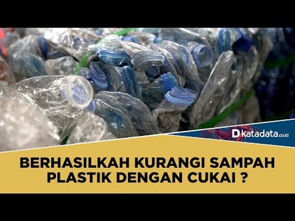 Berhasilkan Kurangi Kantong Plastik dengan Cukai? | Katadata Indonesia