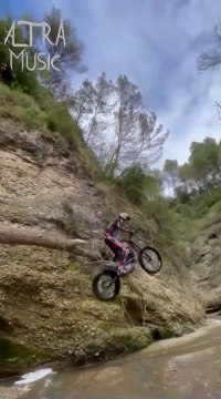 Most Dangerous Bike Stunt Status || Whatsapp Status || Bike Riding Status || Bike Jump