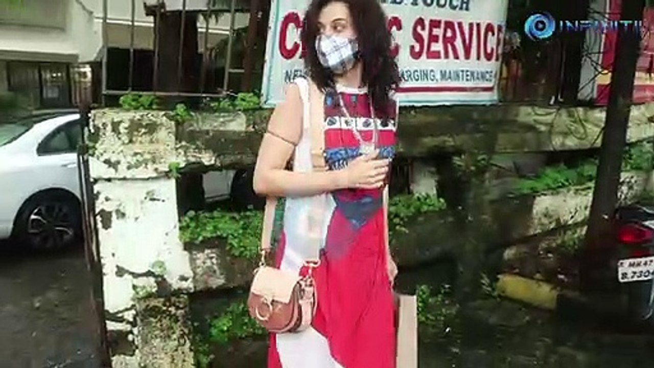 Taapsee Pannu turns Pro#1AA