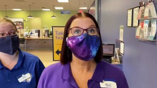 'KAREN' in Indianapolis goes insane about men with cameras refusing to wear a mask (EPIC FAIL)-0R3GO3Mc_wM