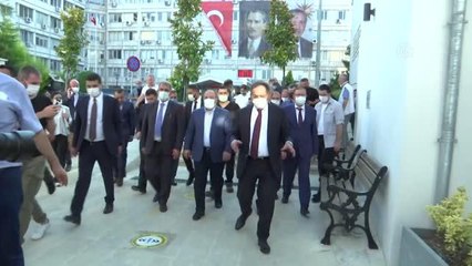 Sanayi ve Teknoloji Bakanı Varank, vatandaşlara süt mısır ikramında bulundu