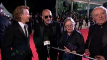 Gaspar Noé sur les marches pour Vortex avec Françoise Lebrun, Alex Lutz et Dario Argento #Cannes2021