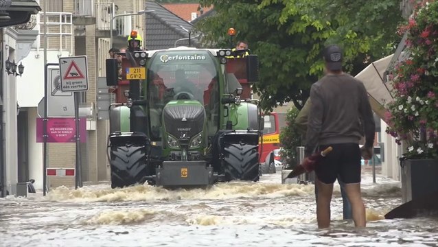 Soldiers rescue citizens as intense flooding hits the Netherlands