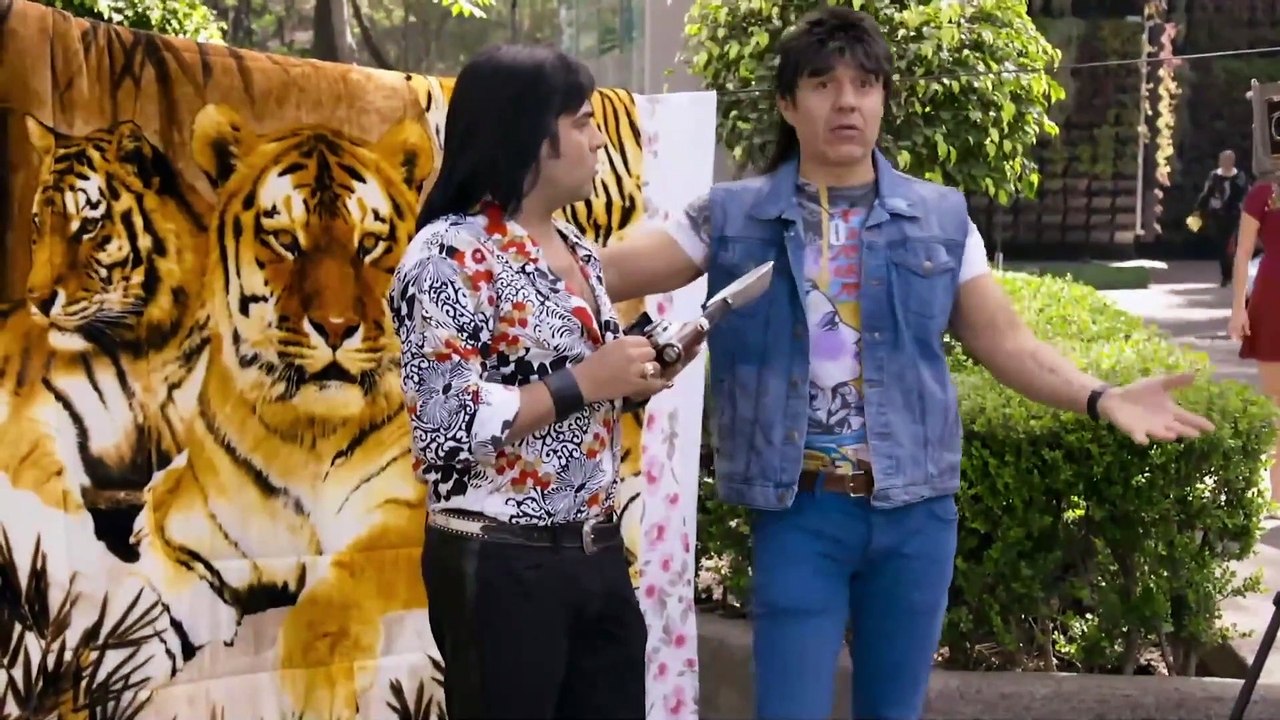 2.-Nosotros Los Guapos Fotógrafos de eventos Episodio 2 Temporada 2