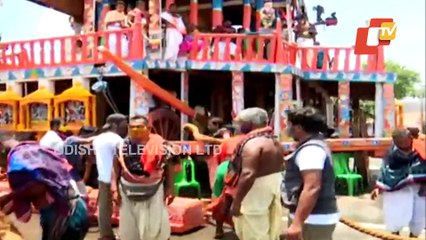Ratha Jatra | Servitors Prepare For Dakshina Moda Rituals Of Chariots In Puri.mp4