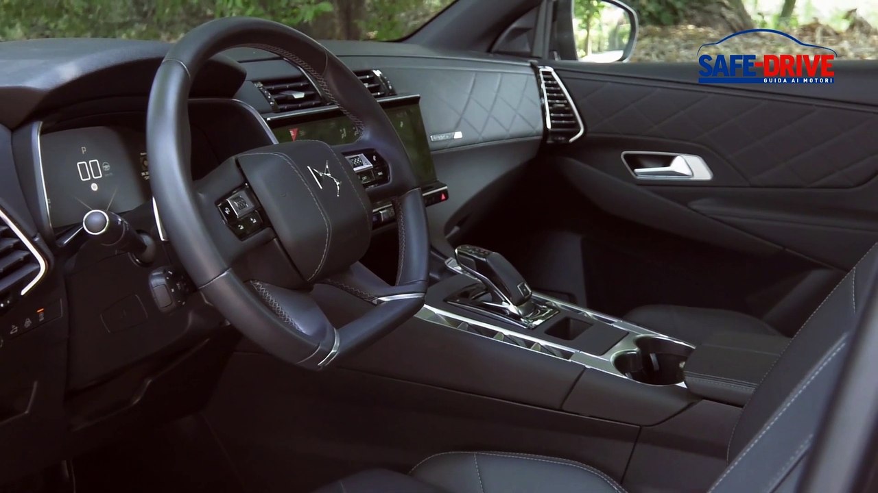 Car Influencer per un Giorno DS7 Crossback, con Elena Giaveri e Silvio De Rossi