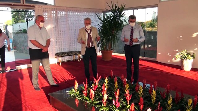 CHP'li milletvekillerinden Prof. Dr. Haydar Baş'ın kabrine ziyaret