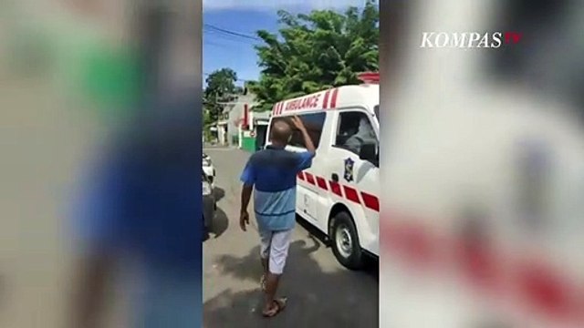 Viral Camat di Surabaya Jadi Sopir Ambulans Dadakan, Sempat Bingung Nyalakan Sirine