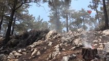 Mersin'deki orman yangınında soğutma çalışmaları devam ediyor