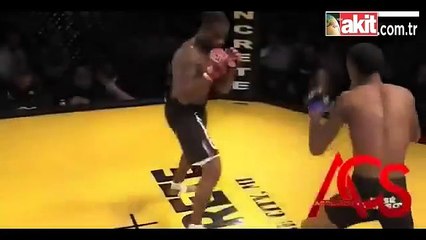 Boks Maçında boksörün protez gözü yerinden çıktı