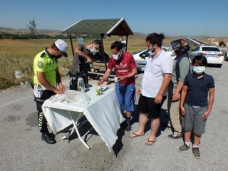 YOZGAT'TA BAYRAM TATİLİ YOLUNDA 'ÇAY MOLASI'