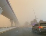 Suudi Arabistan'da kum fırtınası gökyüzünü turuncuya bürüdü