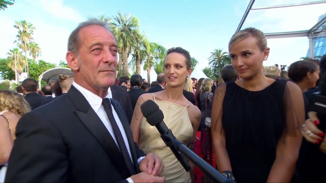 L'équipe de 'Titane' sur le Tapis Rouge - Cannes 2021