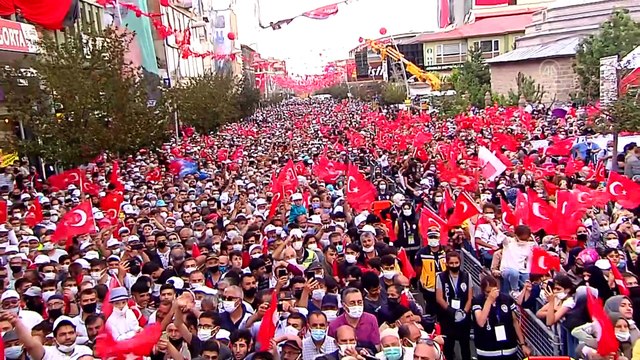 ERZURUM - Sağlık Bakanı Koca: 'Tedbirlere uyalım aşımızı biran evvel olalım'