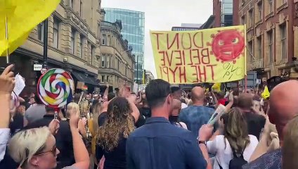 El mundo se moviliza contra la dictadura sanitaria (Manchester)