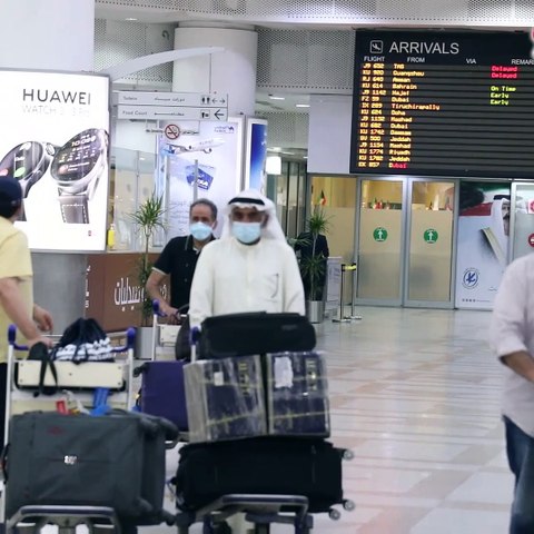 «الأنباء» في مطار الكويت الدولي لمتابعة عودة المواطنين إلى البلاد بعد إجازة عيد الأضحى