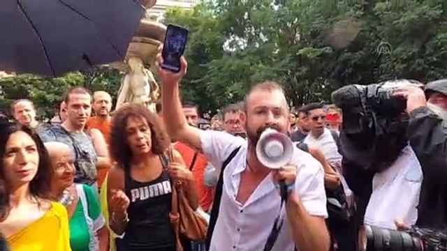 MİLANO - İtalya’da “Yeşil Geçiş” belgesi protesto edildi