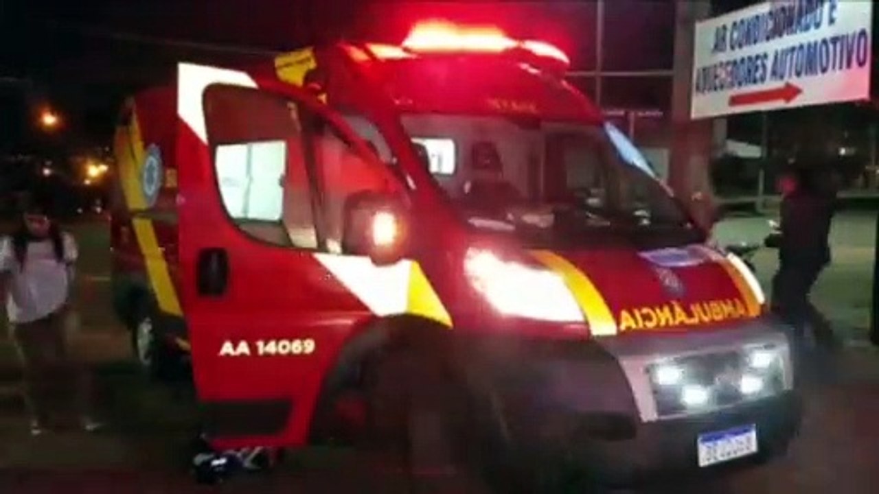 Motociclista fica ferido em acidente de trânsito na Rua Rio da Paz com a Carlos Gomes