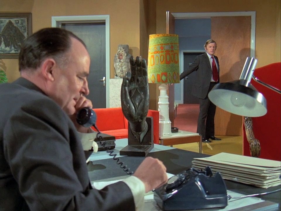 The Persuaders! 12. That's Me Over There