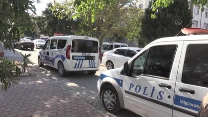 Eşini silahla yaraladıktan sonra intihar etti