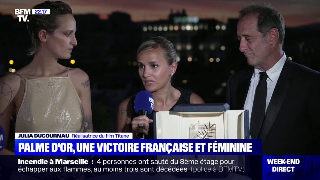 Cannes 2021: l'émotion de l'équipe de Titane , sacré Palme d'or