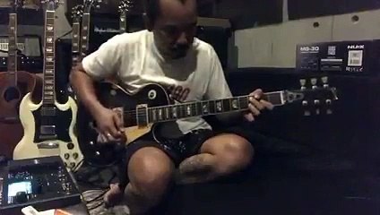Cella kotak - mencoba bedah soundnya mbah @eetsjahranie