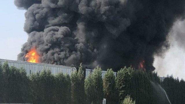 Tekirdağ’da geri dönüşüm fabrikasındaki yangın söndürüldü