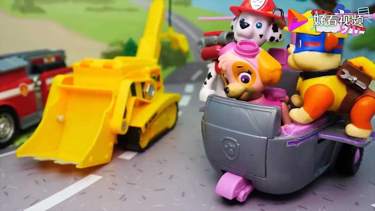The doctor took away the small bulldozer without saying hello. Is this right?
