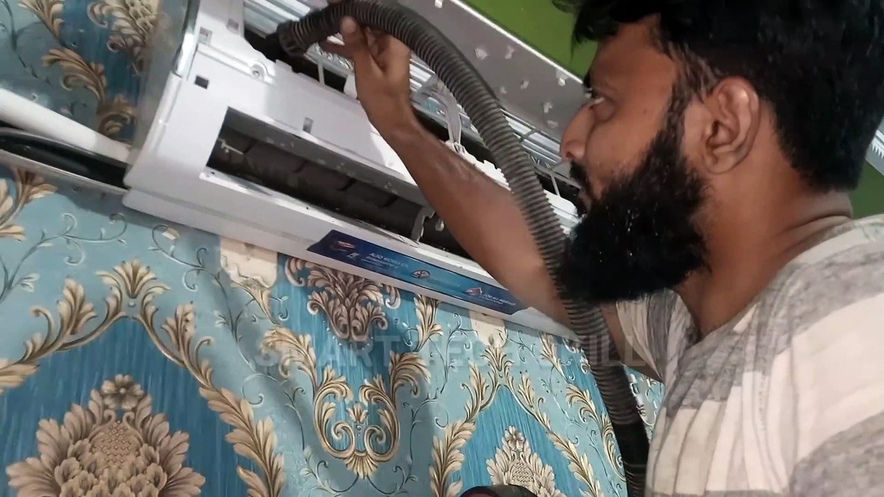 Split Ac master service at home Ac ko bagar kholay Service karna sekhain
