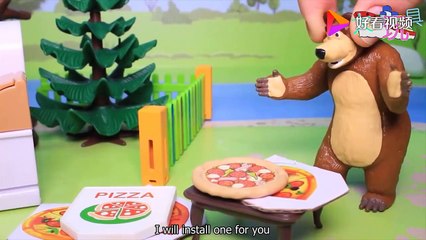 Big Bad Wolf sent pizza to the Wang Wang team, but they were all lost on the road!