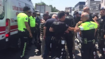 Otomobille çarpışan motosikletteki 2 yunus polisi yaralandı
