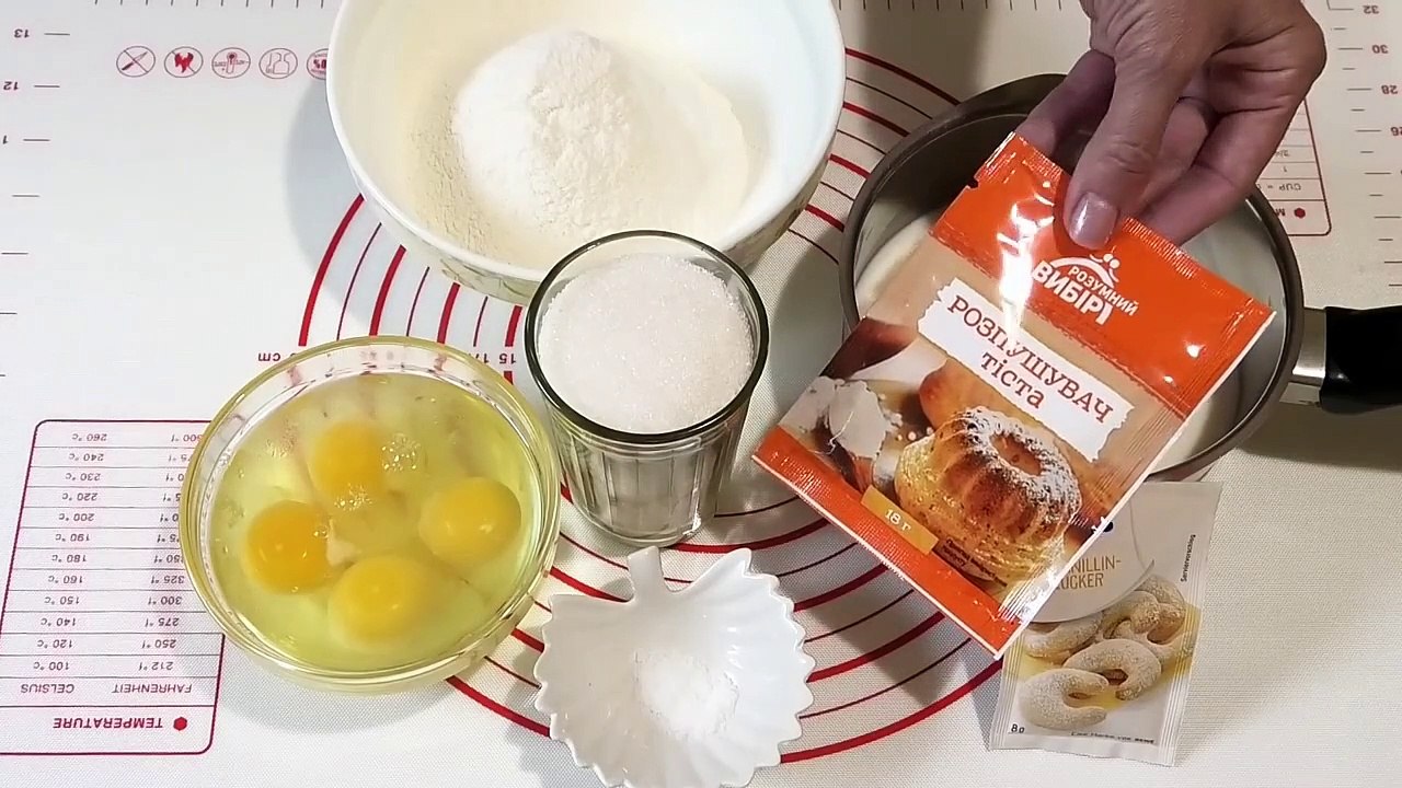 Бисквит на горячем молоке